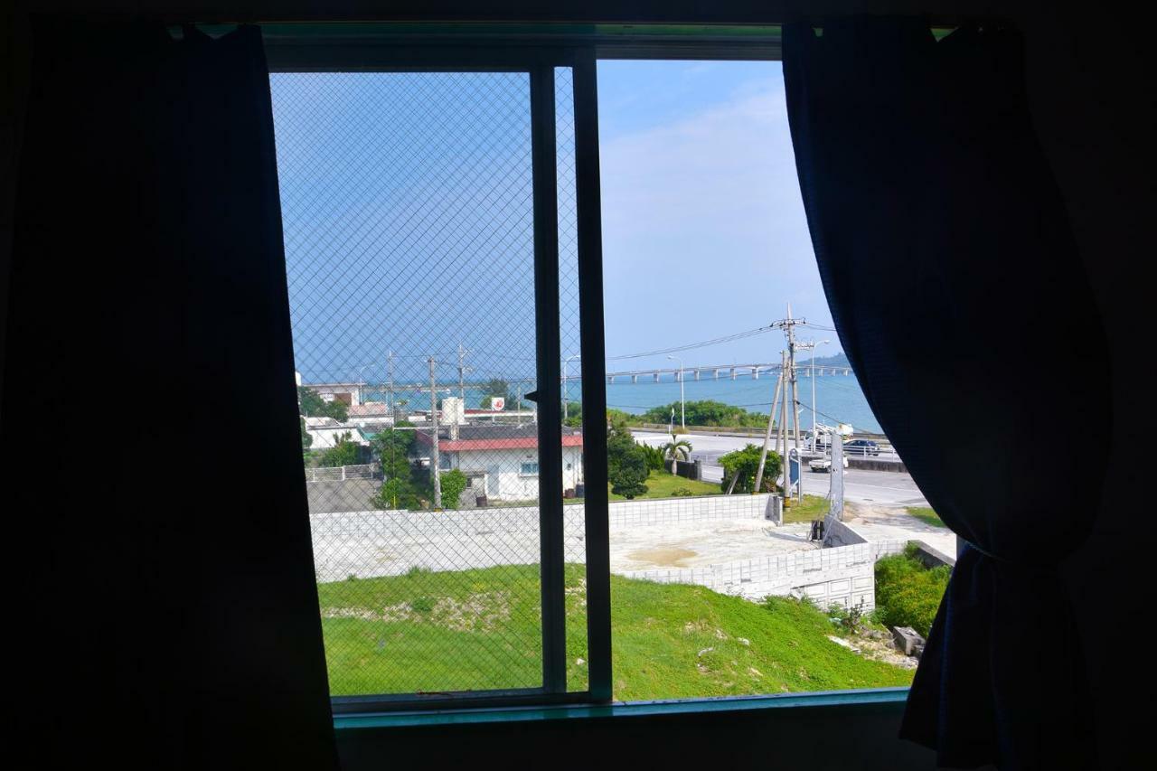 Hotel Henza Uruma Buitenkant foto